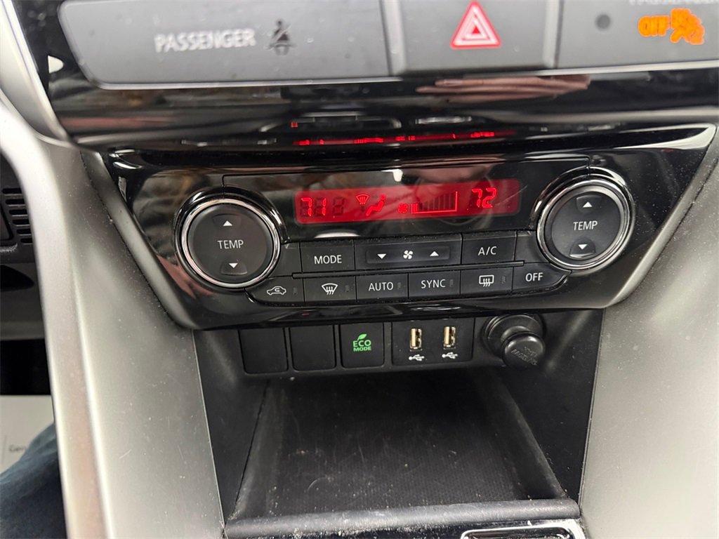 Used 2023 Mitsubishi Eclipse Cross SEL image 32