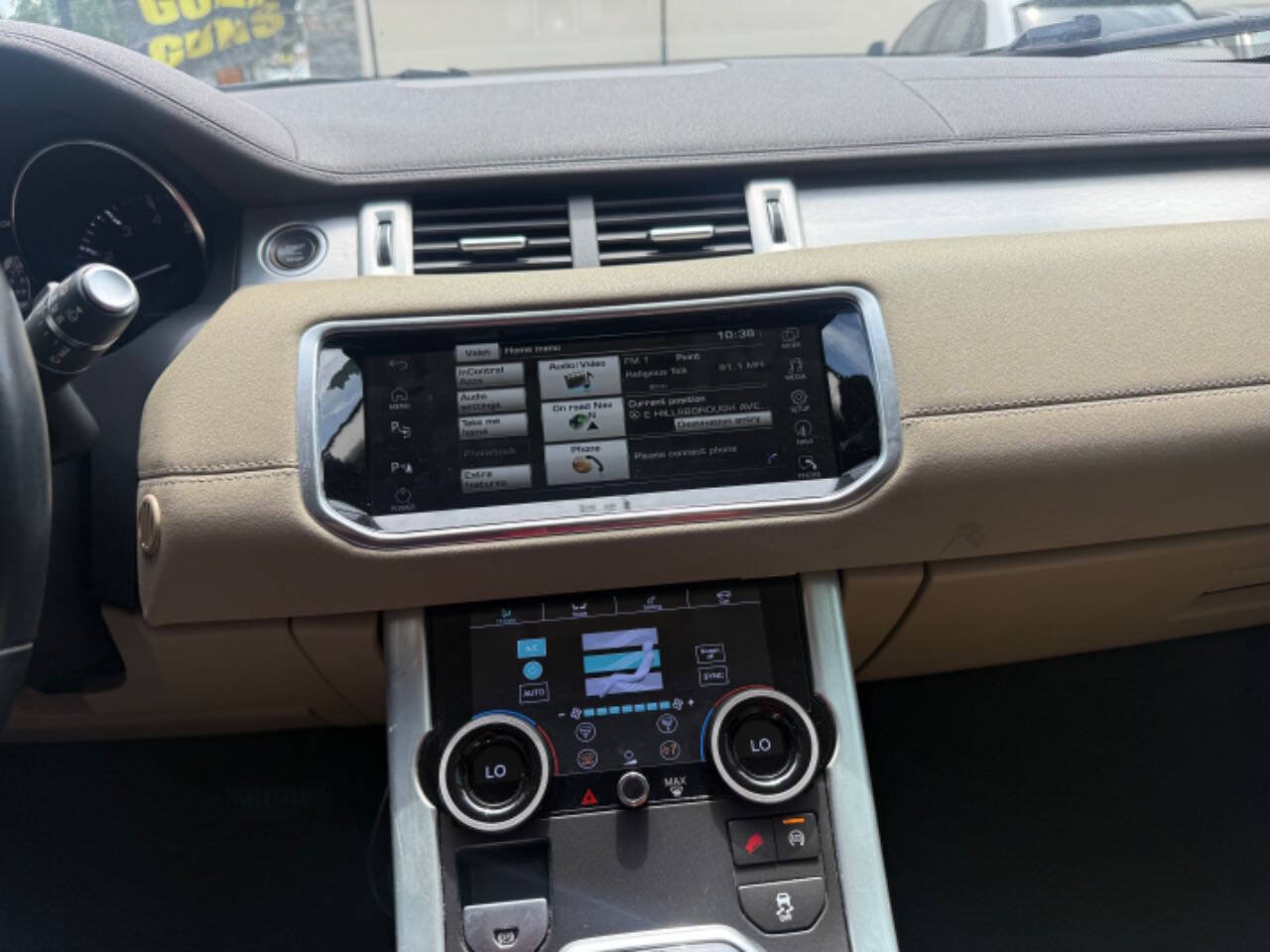 Used 2015 Land Rover Range Rover Evoque Pure Premium AWD/4WD image 20