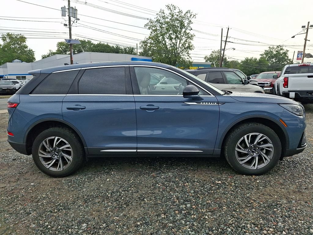Used 2023 Lincoln Corsair AWD image 9