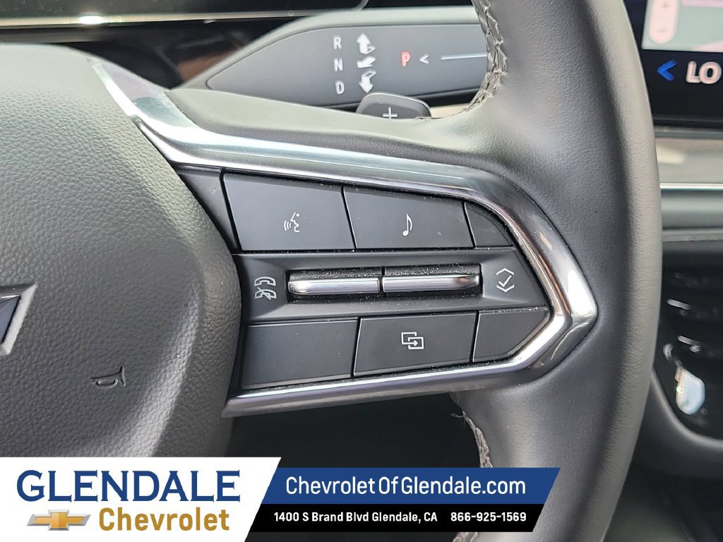 Certified 2025 Chevrolet Suburban Z71 AWD/4WD image 33