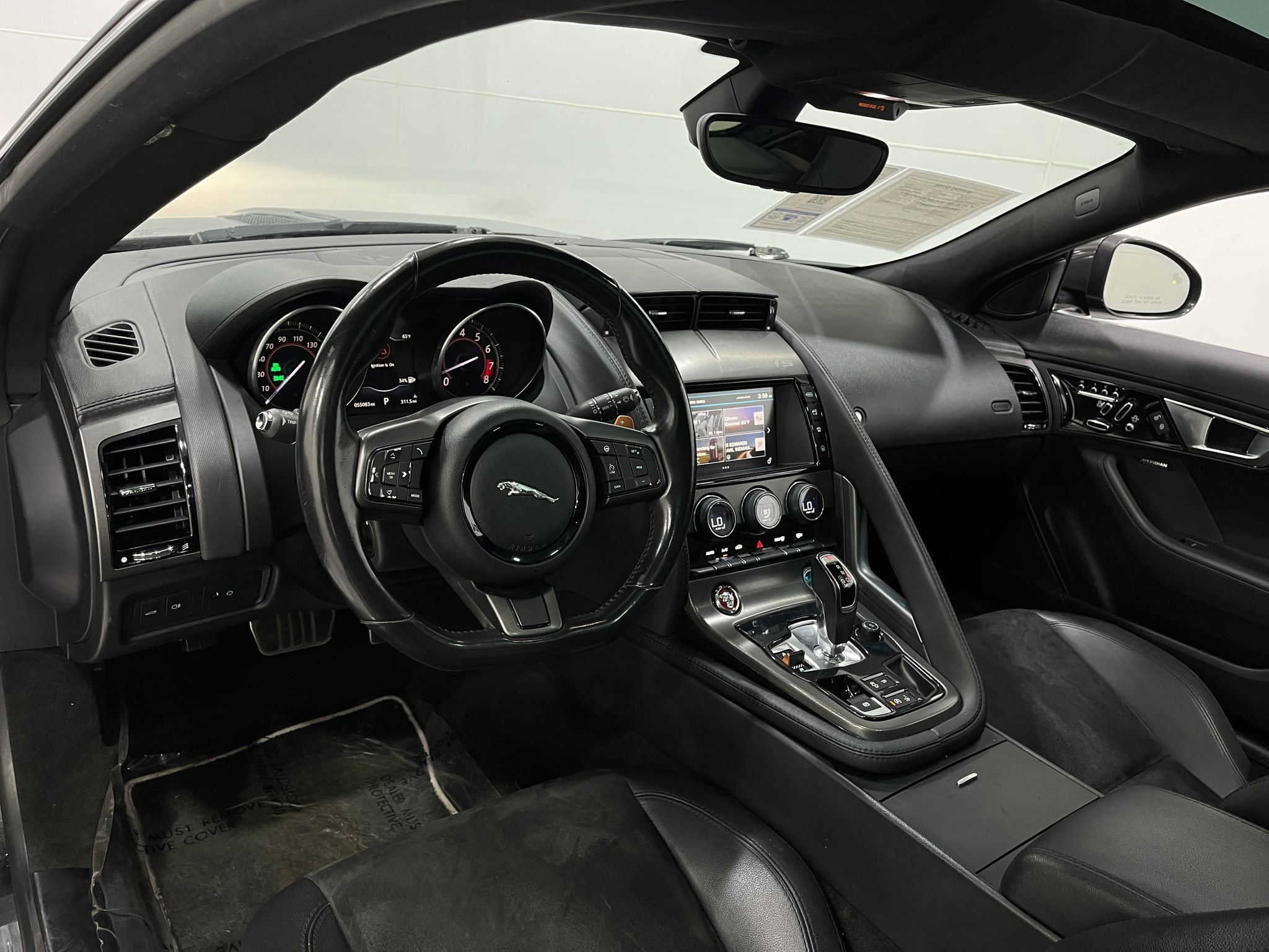 Used 2016 Jaguar F-TYPE S image 19