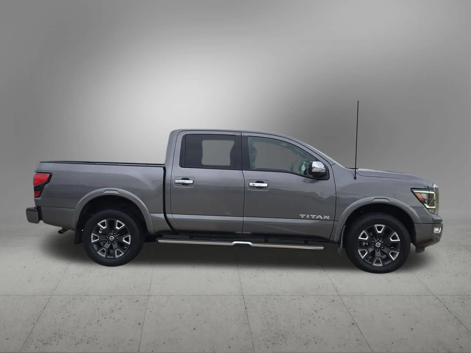 Used 2021 Nissan Titan Platinum Reserve AWD/4WD image 7
