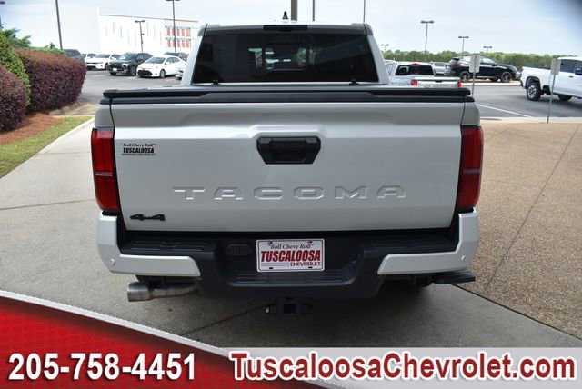 Used 2024 Toyota Tacoma TRD Sport w/ TRD Sport Upgrade Package image 8