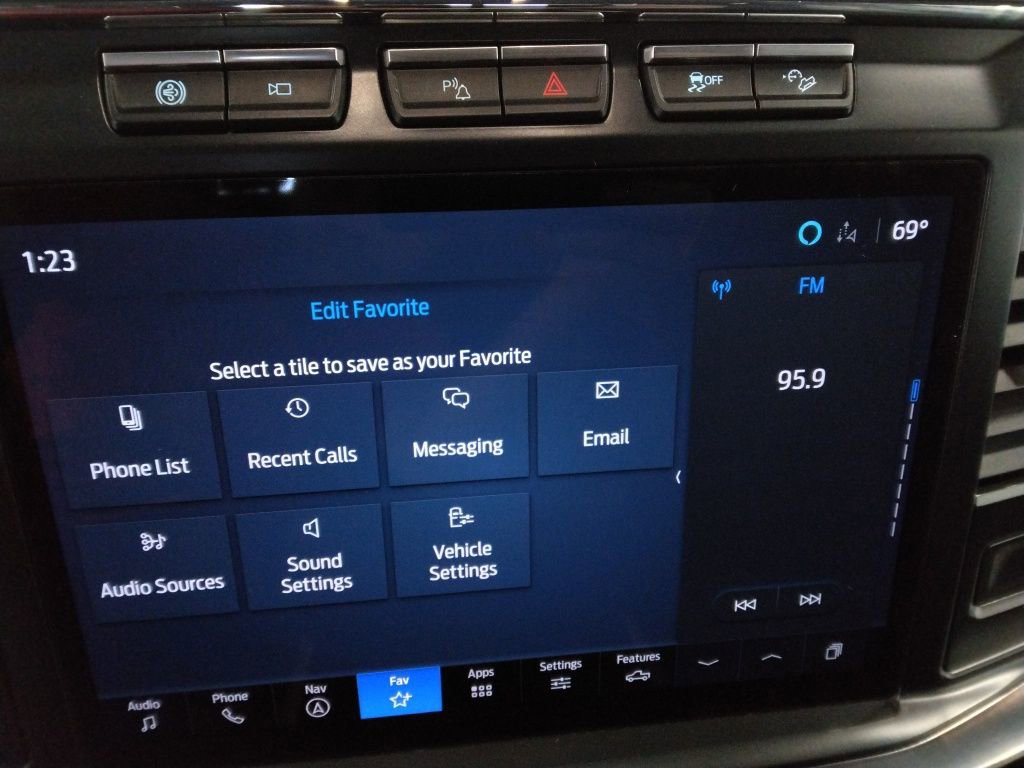 Used 2024 Ford F250 Lariat w/ Lariat Ultimate Package image 24