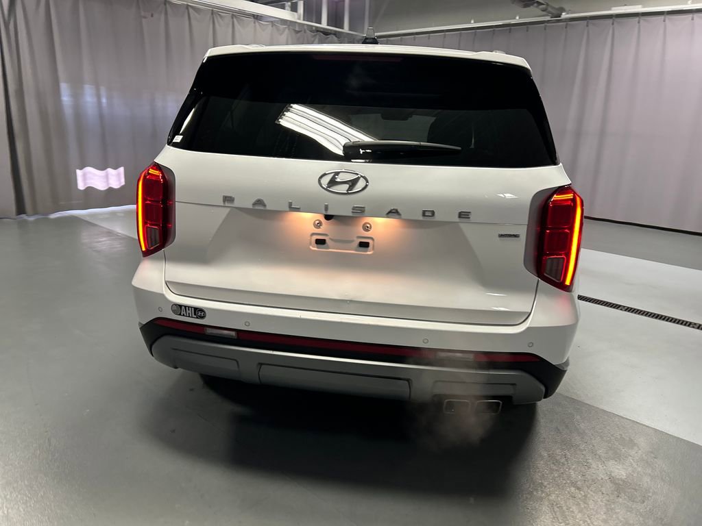 Used 2023 Hyundai Palisade SEL w/ Premium Package AWD/4WD image 6