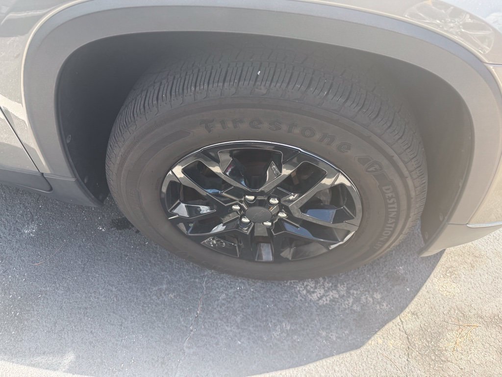 Used 2019 Chevrolet Traverse LT FWD image 10