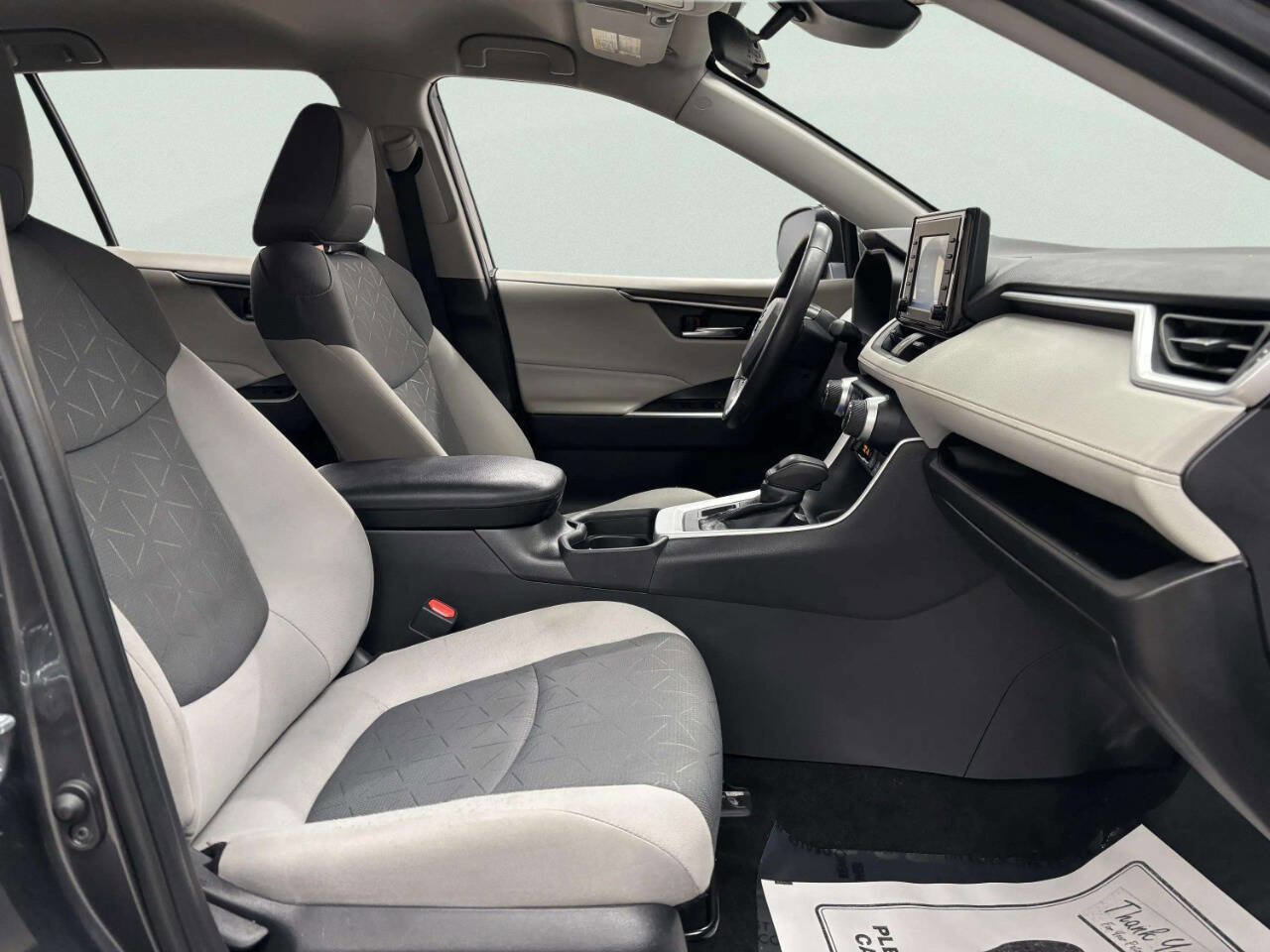 Used 2021 Toyota RAV4 XLE image 21