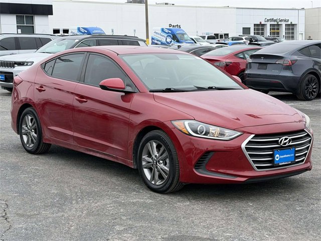 Used 2017 Hyundai Elantra SE image 1