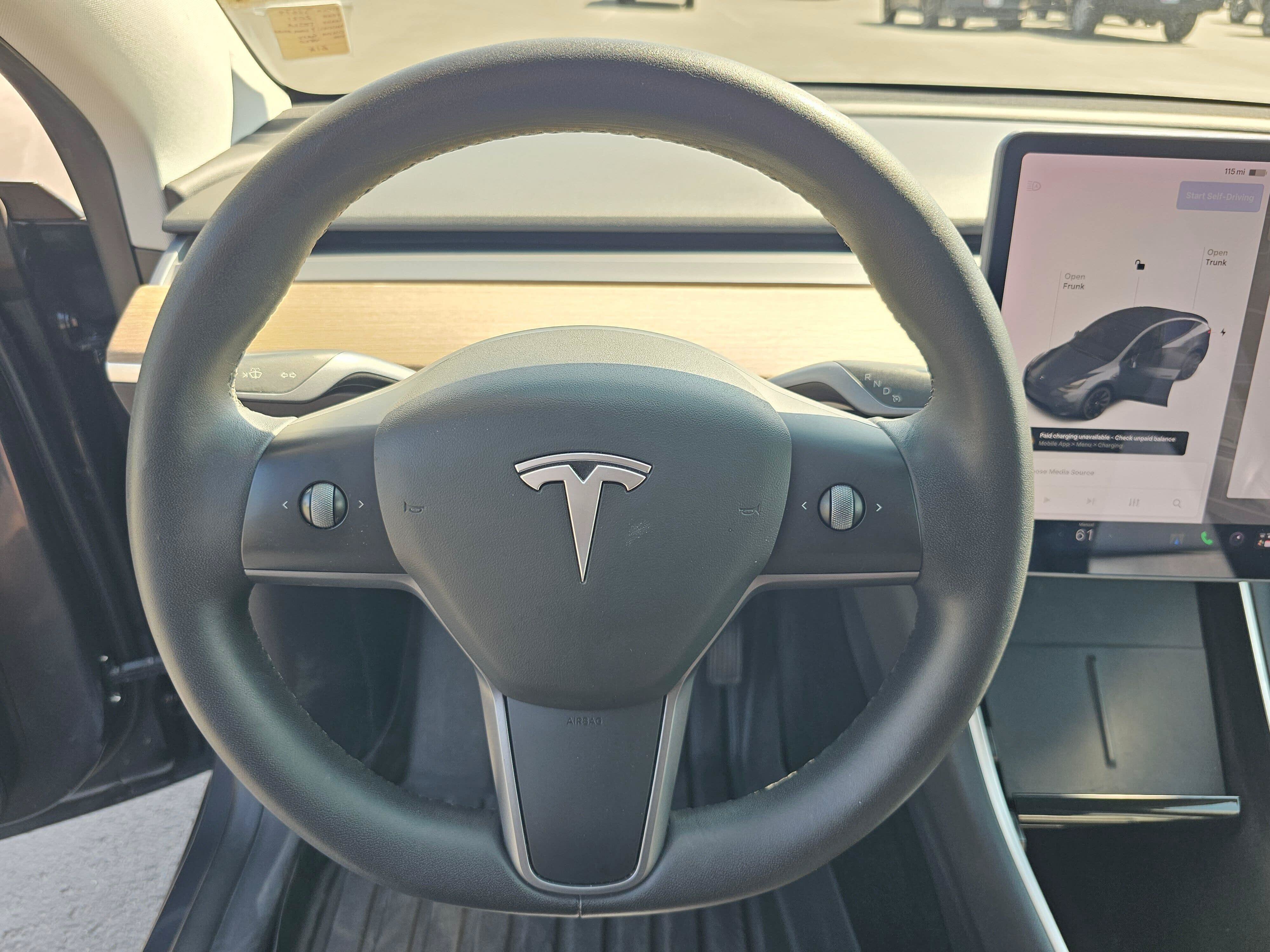Used 2021 Tesla Model Y Long Range AWD/4WD image 21