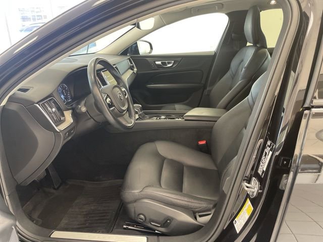 Used 2021 Volvo V60 T5 Cross Country w/ Climate Package image 7