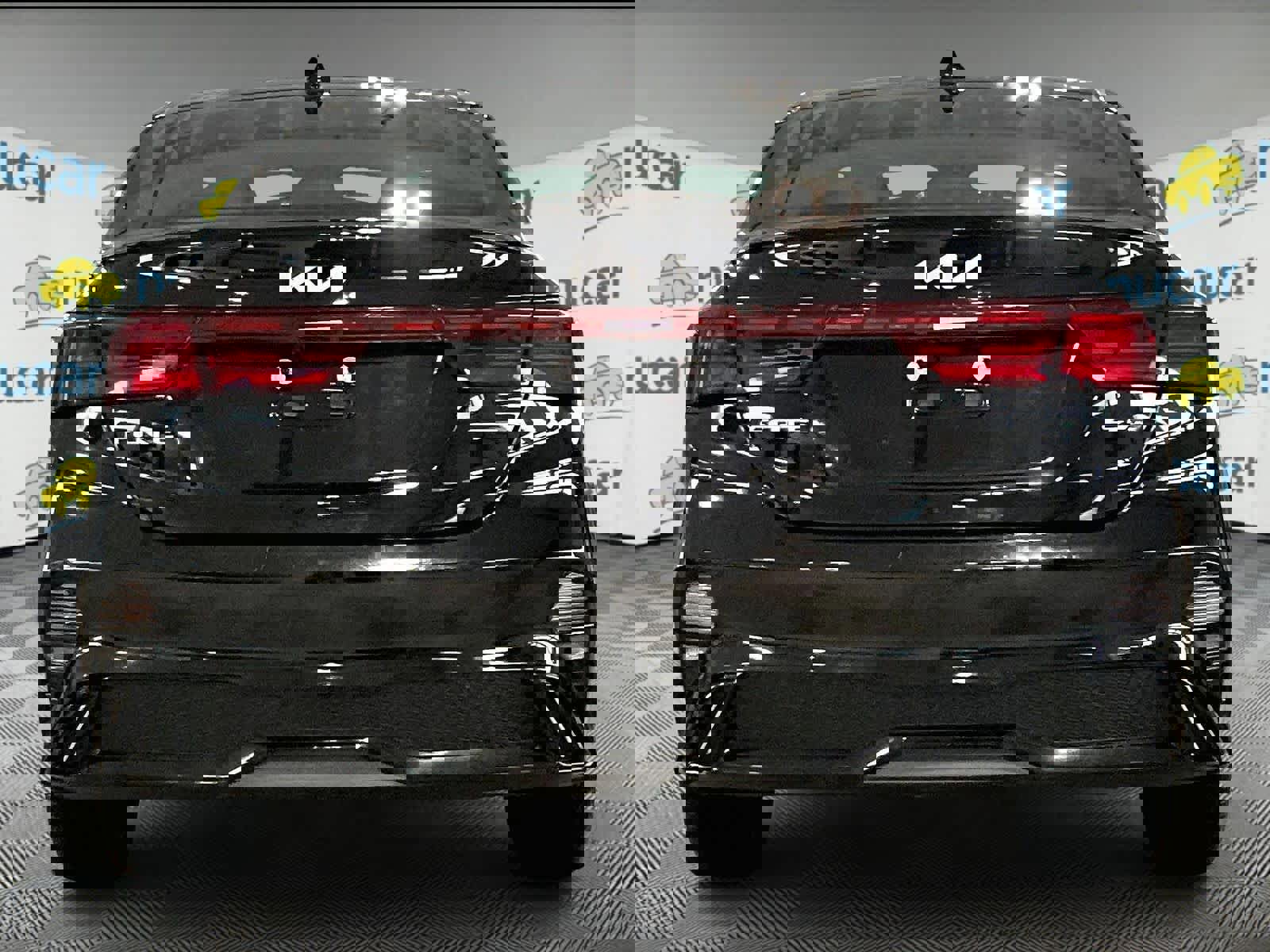 Used 2023 Kia Forte GT-Line w/ GT-Line Premium Package image 5