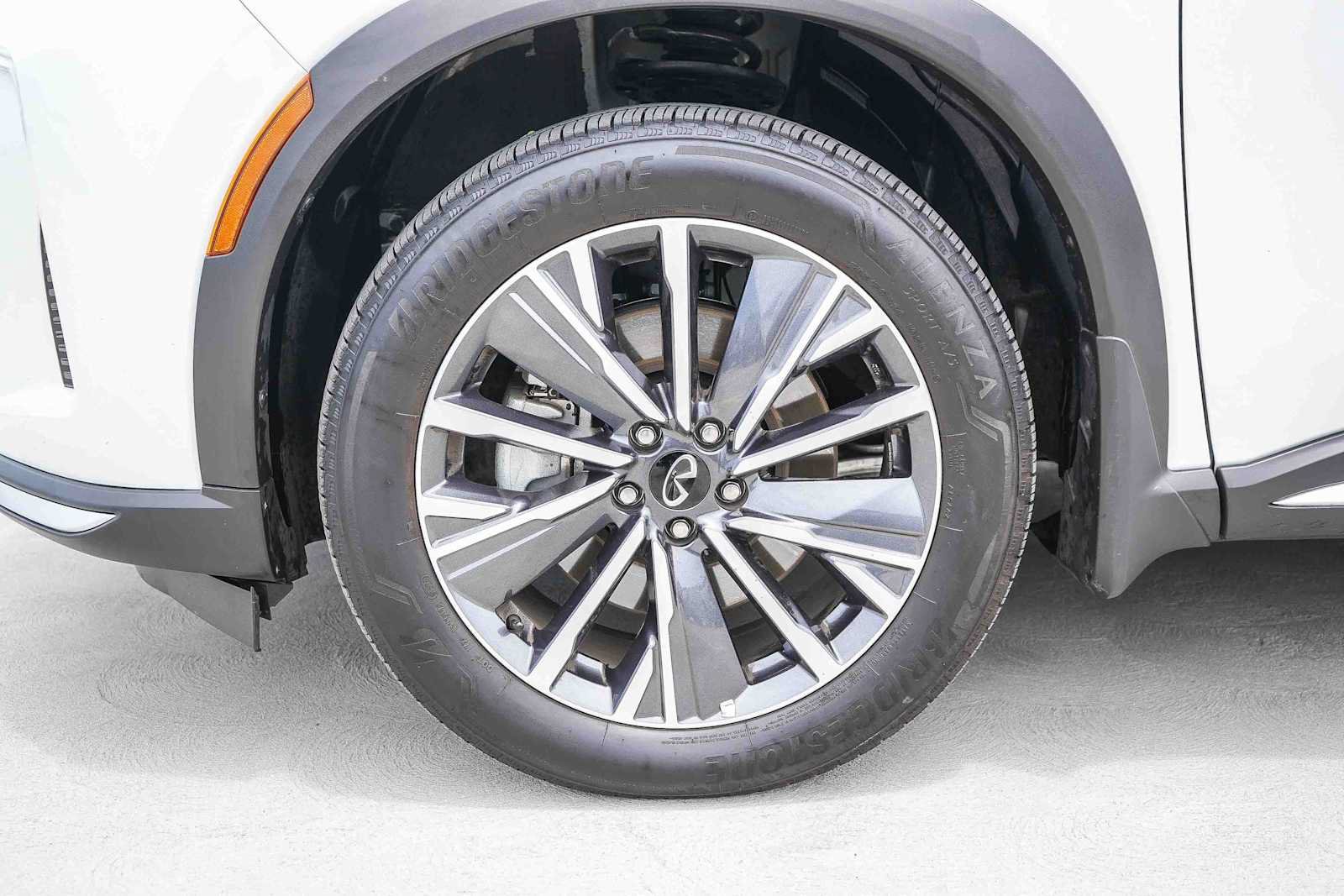 Used 2026 INFINITI QX60 Luxe w/ Cargo Package FWD image 11