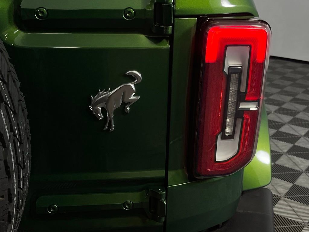 Used 2025 Ford Bronco Outer Banks image 11