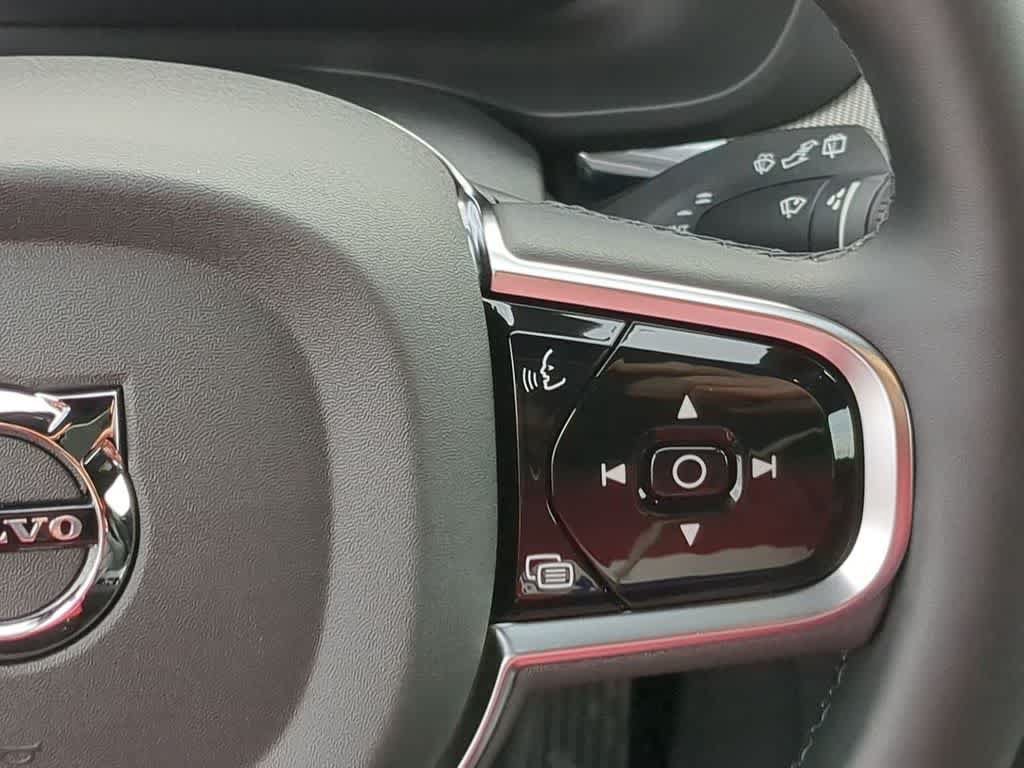 Used 2025 Volvo XC60 B5 Ultra w/ Protection Package Premier AWD/4WD image 23