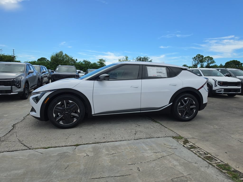 New 2026 Kia EV6 Light AWD/4WD image 4
