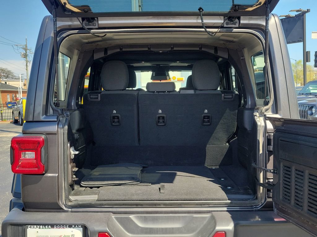 Certified 2025 Jeep Wrangler Unlimited Sahara AWD/4WD image 8