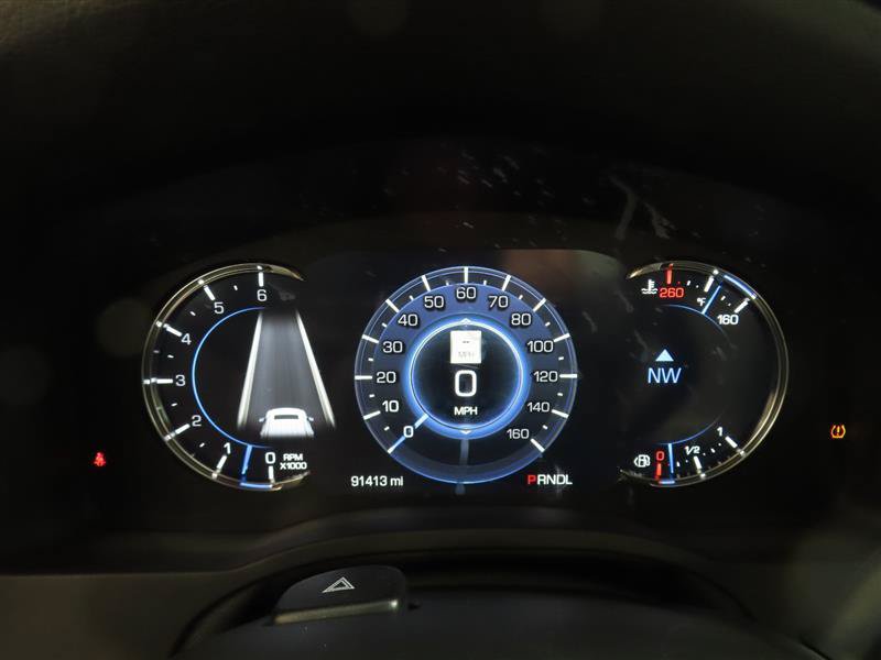Used 2020 Cadillac Escalade Premium Luxury RWD image 23