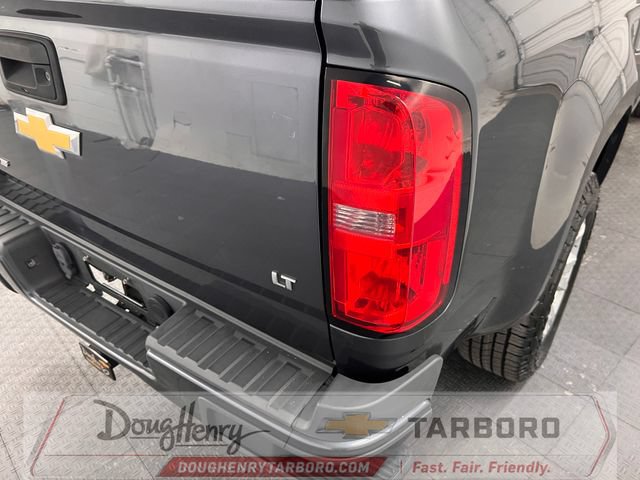 Used 2017 Chevrolet Colorado LT w/ LT Convenience Package RWD image 14