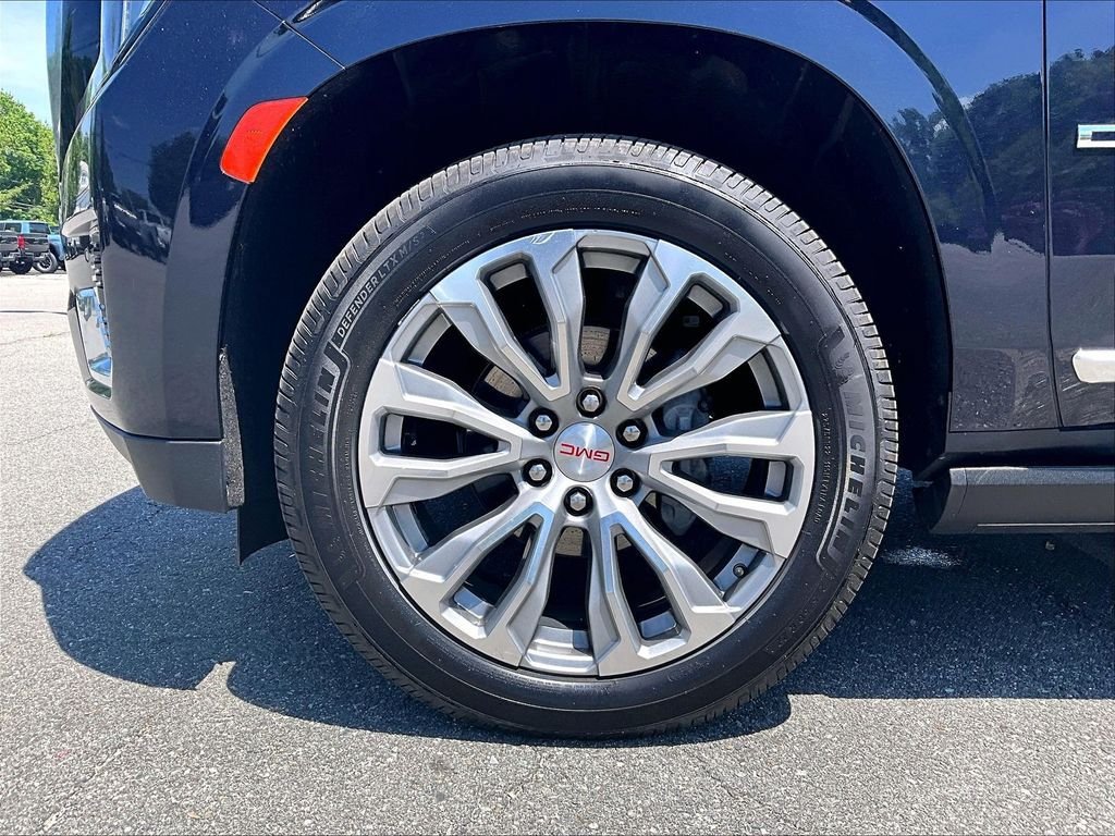 Used 2022 GMC Yukon Denali AWD/4WD image 7