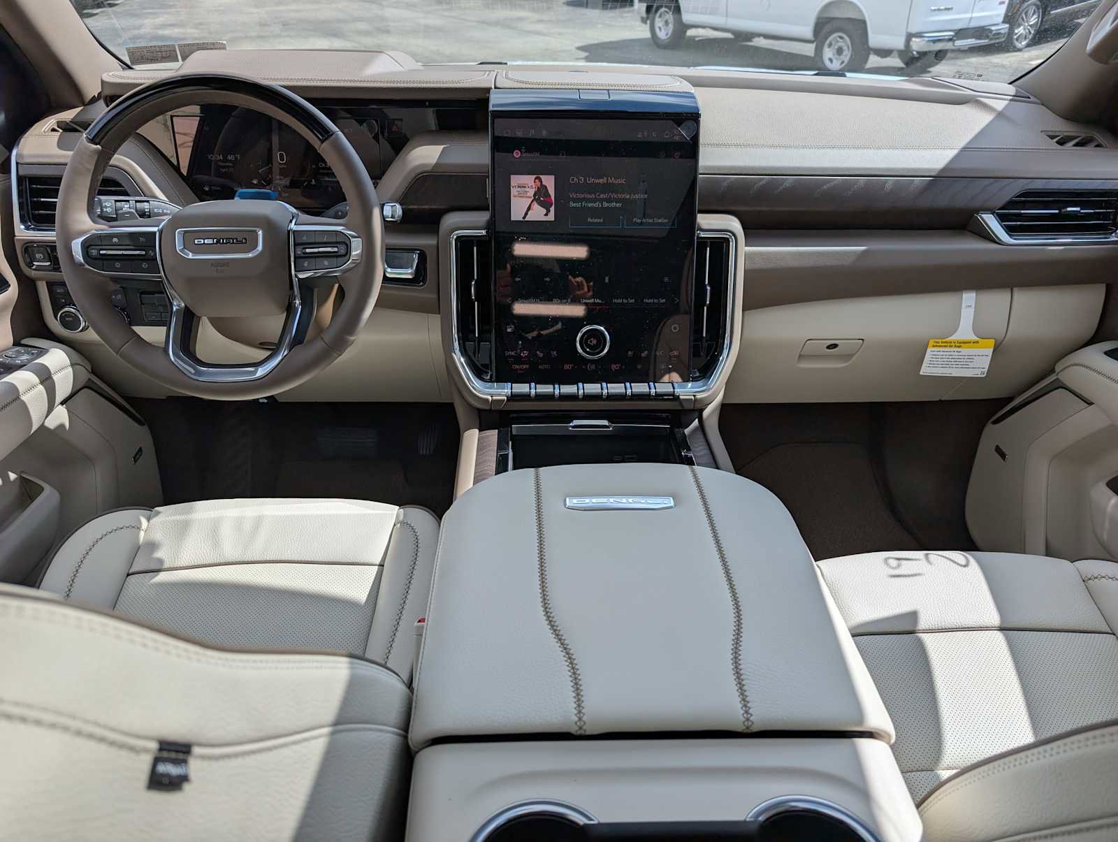 New 2026 GMC Yukon XL Denali w/ Denali Reserve Package AWD/4WD image 13