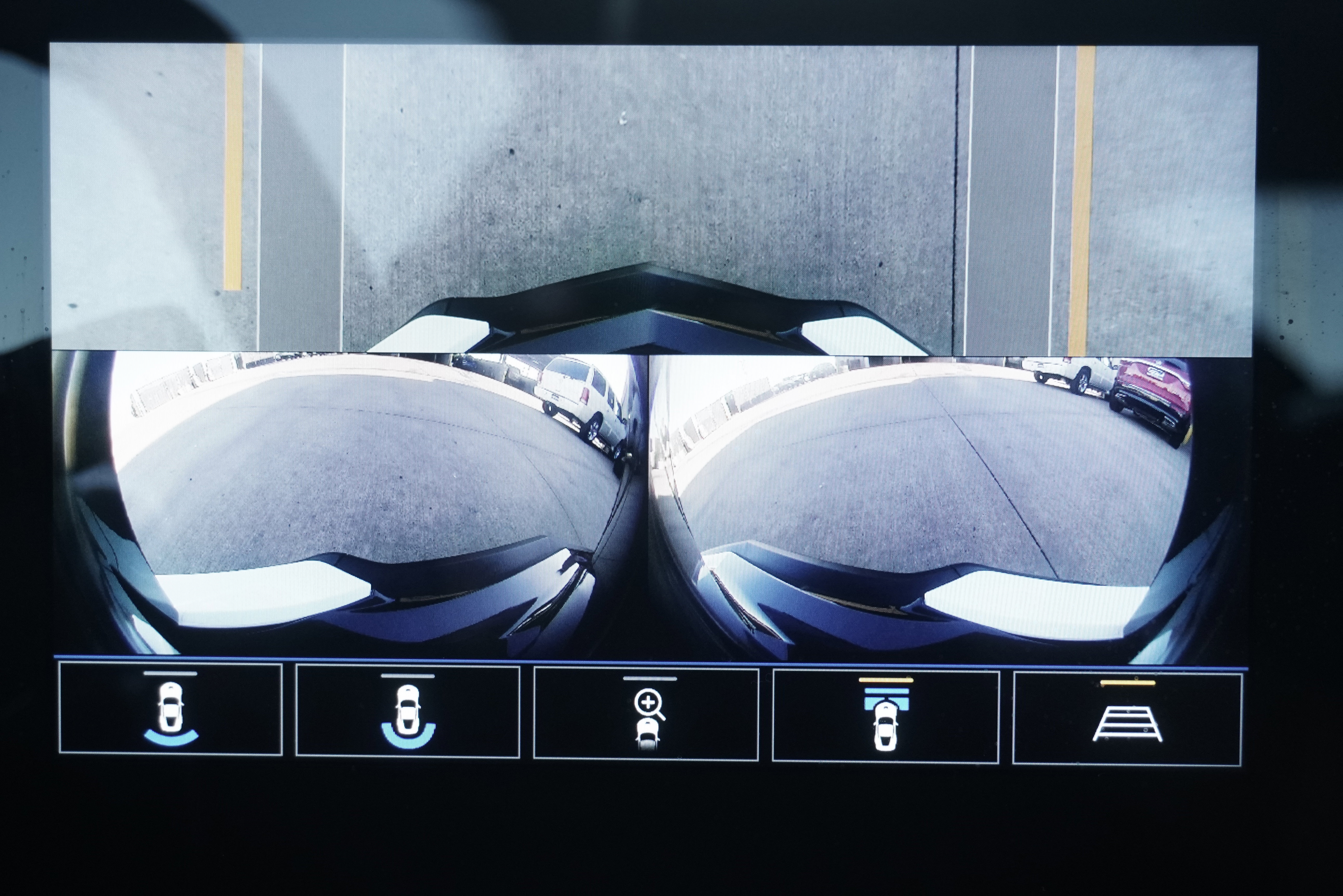 Used 2021 Chevrolet Corvette Stingray Premium Cpe w/ Z51 Performance Package image 23