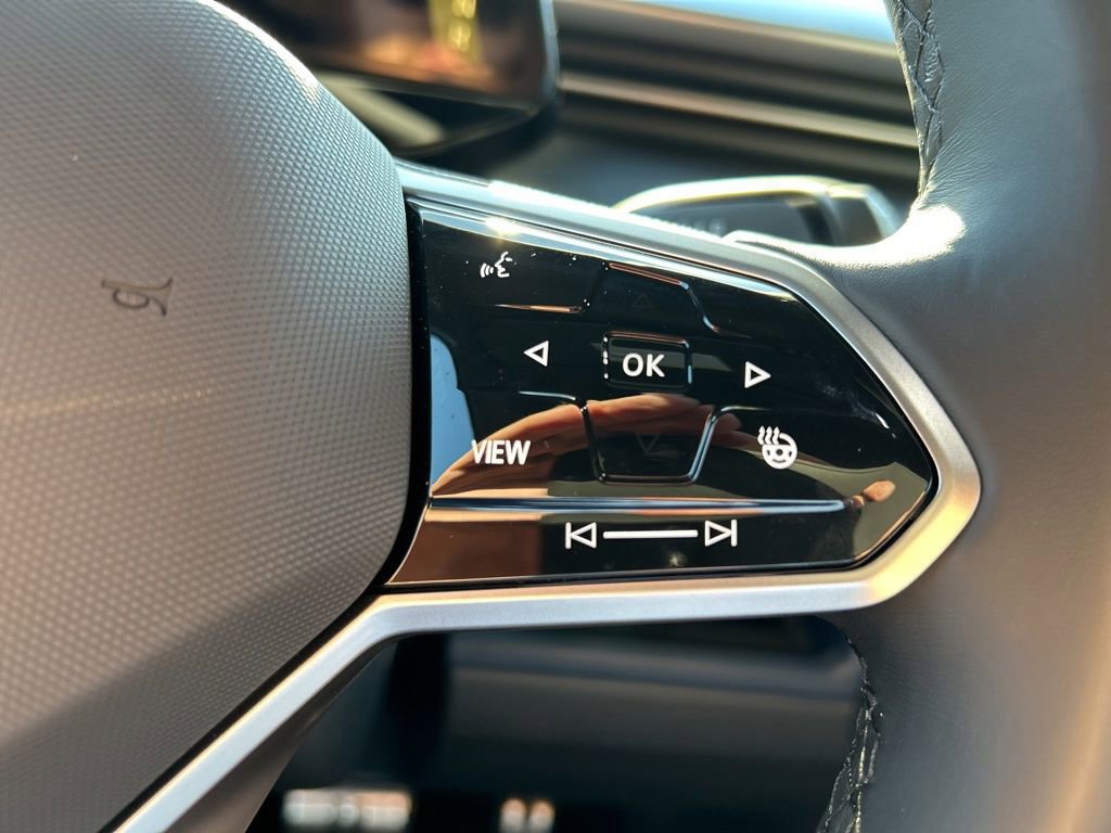 New 2025 Volkswagen ID. Buzz Pro S image 23