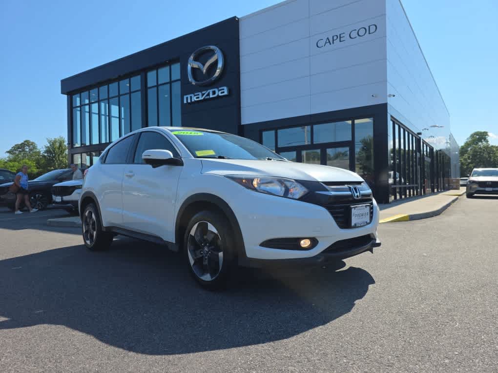 Used 2018 Honda HR-V EX image 2