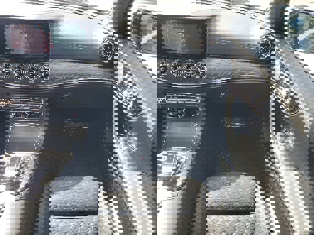 Used 2018 Mercedes-Benz E 400 E 400 image 12