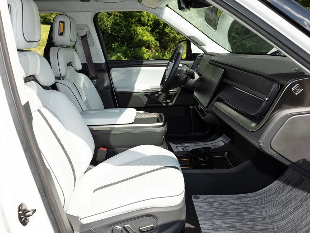 Used 2023 Rivian R1S Launch Edition AWD/4WD image 59