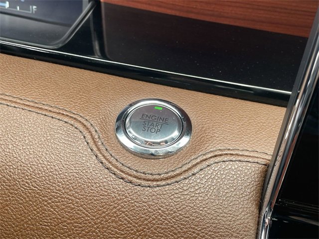 Used 2022 Lincoln Navigator Reserve image 31