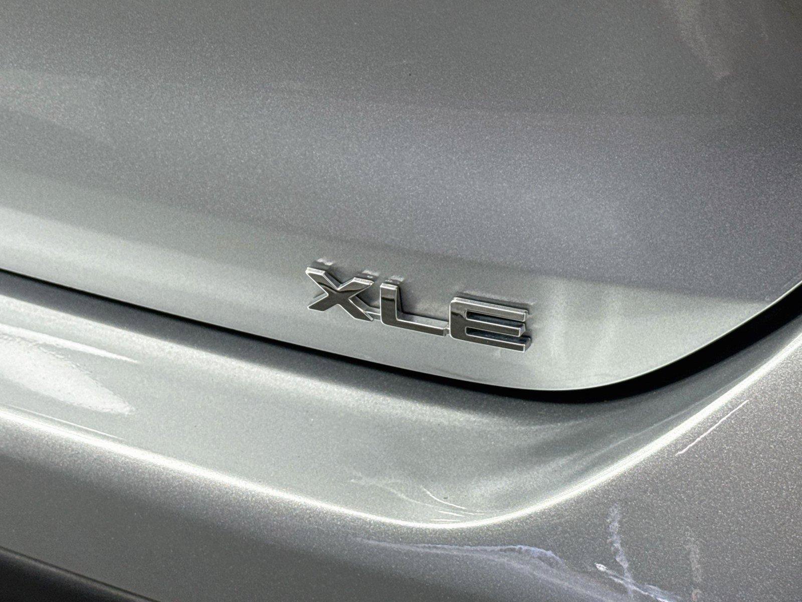Certified 2025 Toyota Highlander XLE FWD image 15