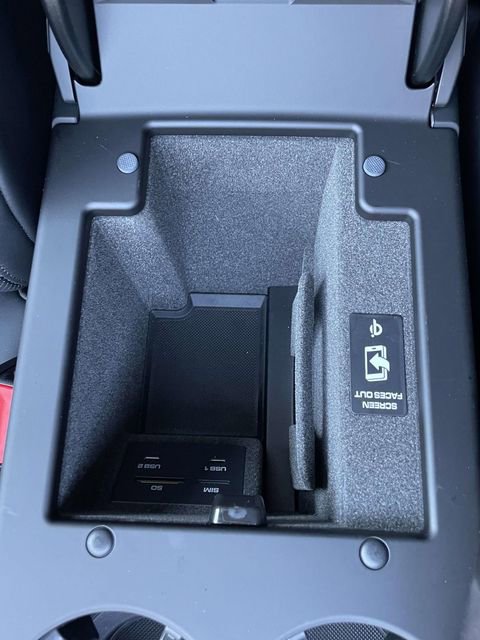 Certified 2025 Porsche Macan image 27