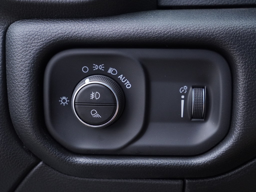 New 2026 RAM 2500 Tradesman AWD/4WD image 14