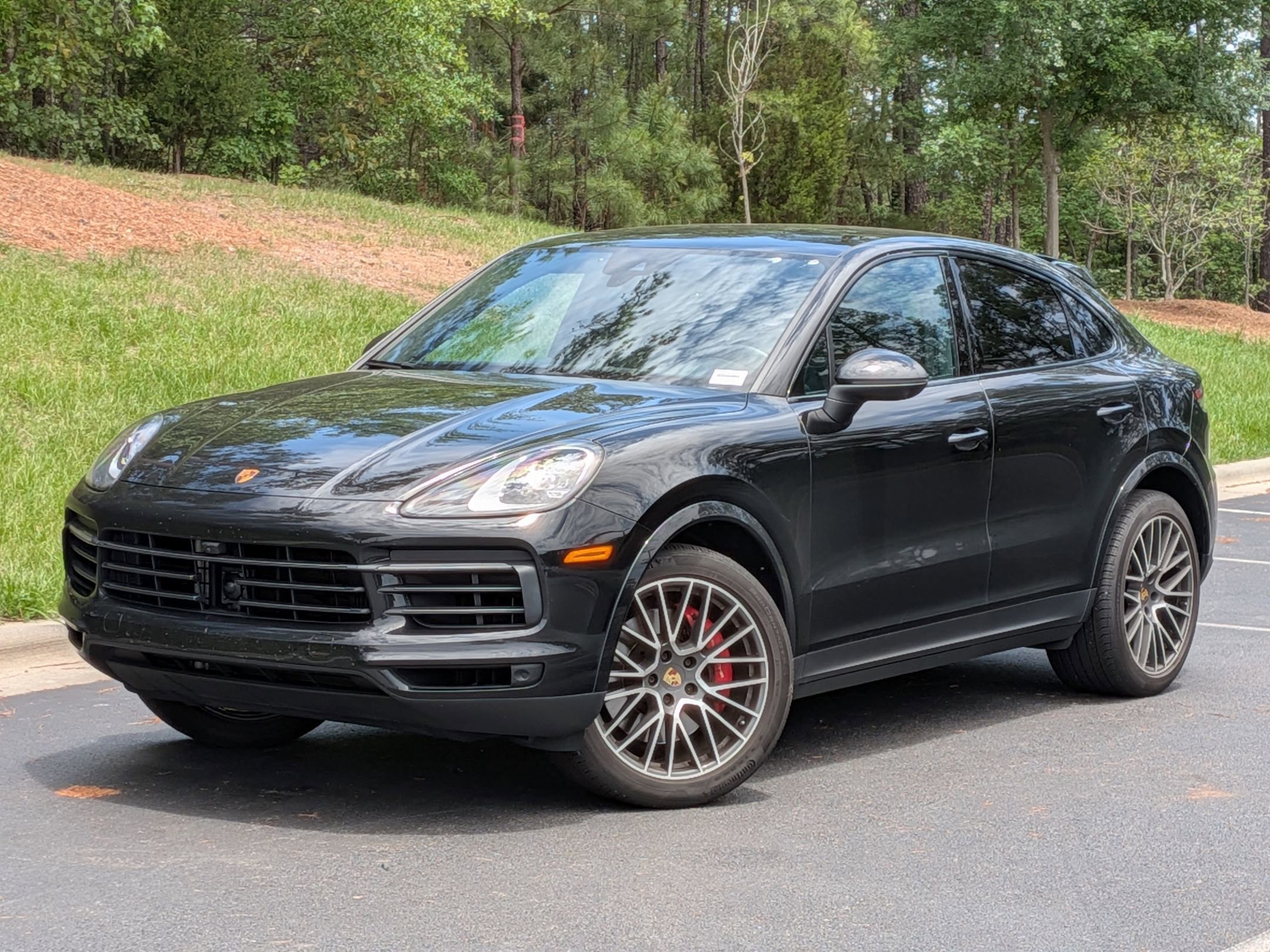 Certified 2023 Porsche Cayenne Platinum Edition AWD/4WD image 1