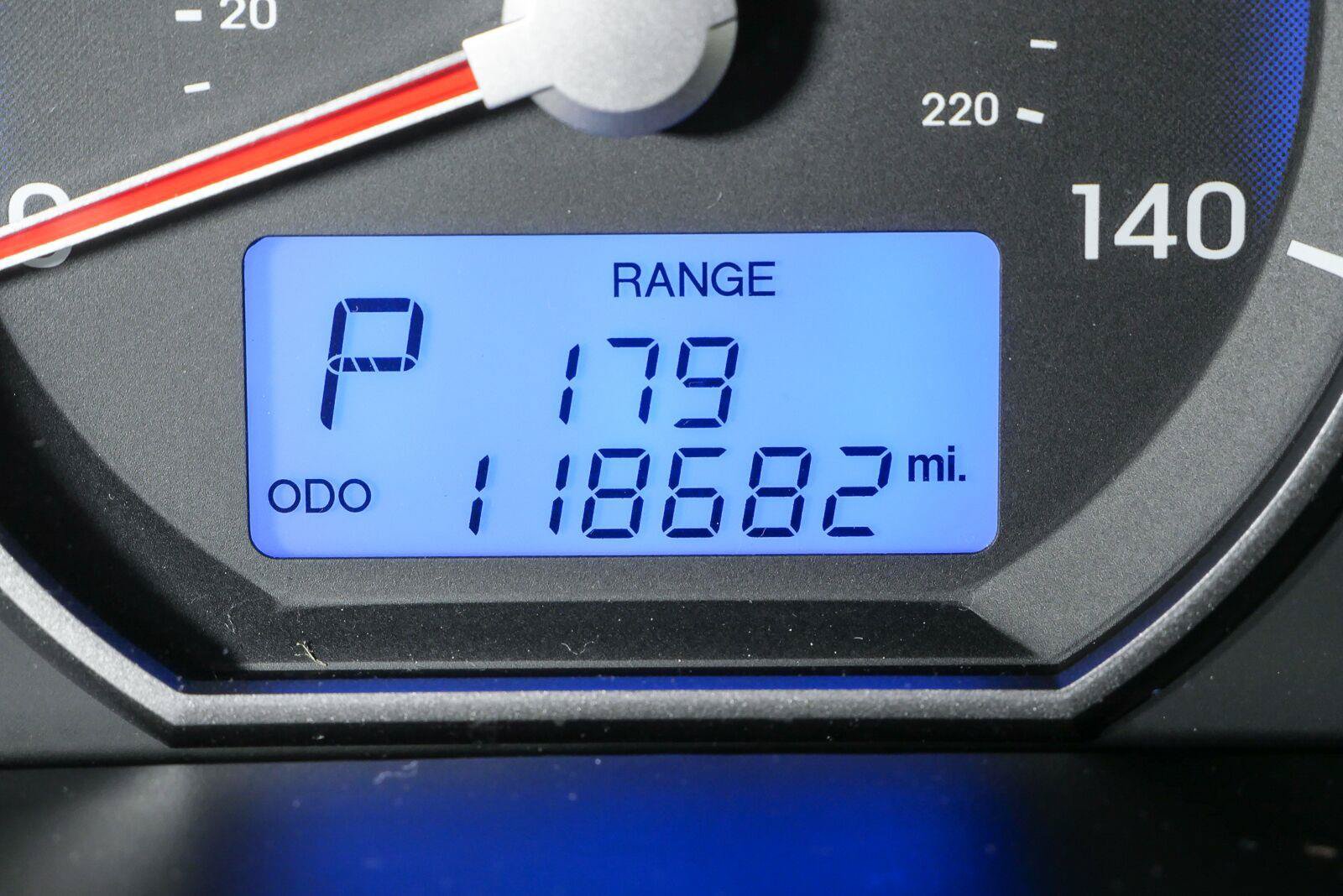 Used 2011 Hyundai Santa Fe GLS FWD image 8