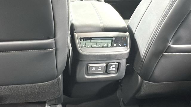 New 2026 Nissan Pathfinder Platinum image 39