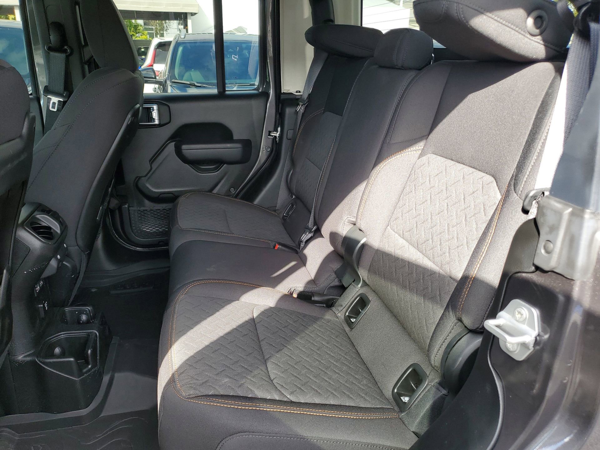 Used 2024 Jeep Gladiator Mojave w/ Safety Group image 10