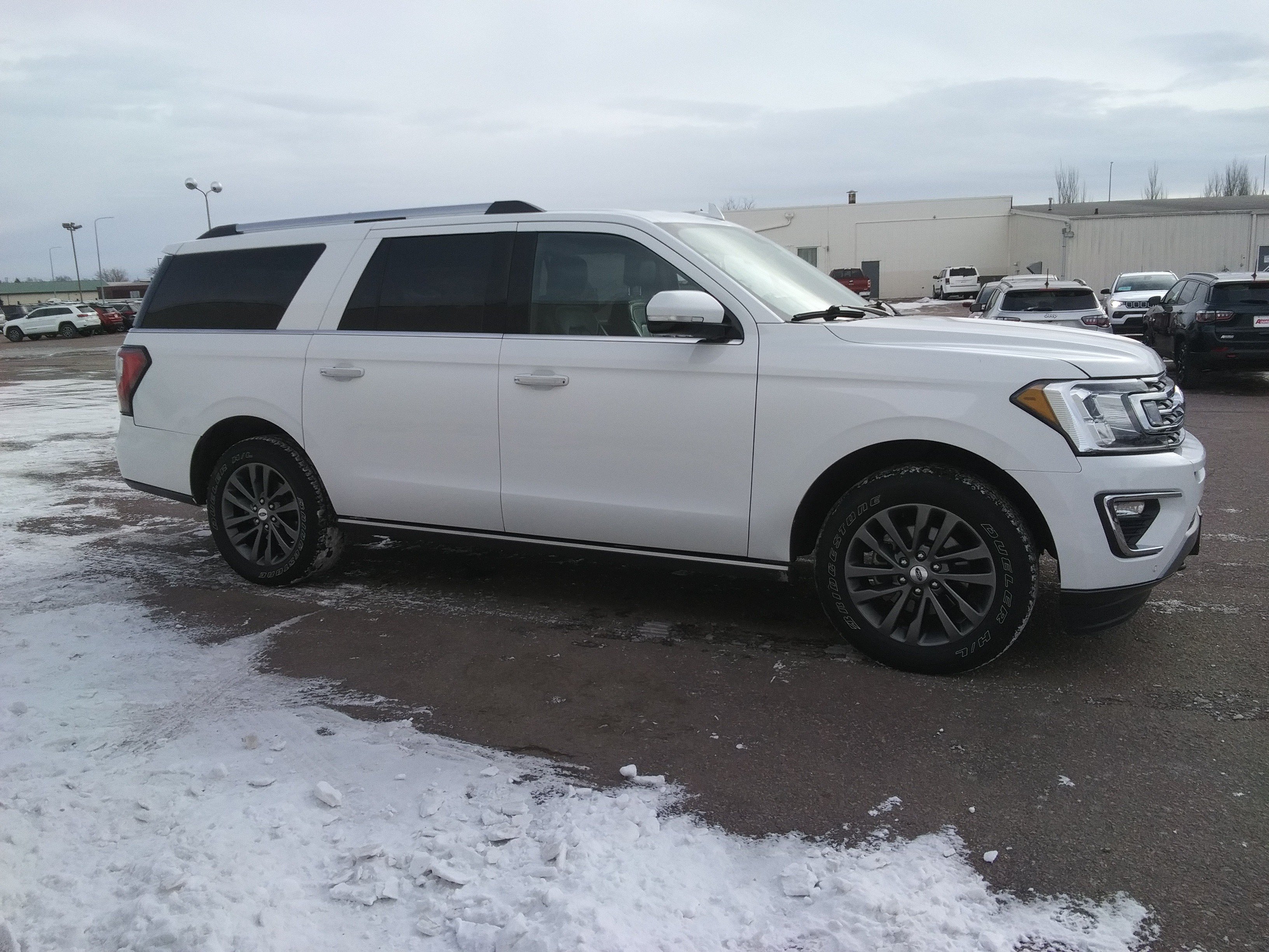 Used 2020 Ford Expedition Max Limited AWD/4WD image 4