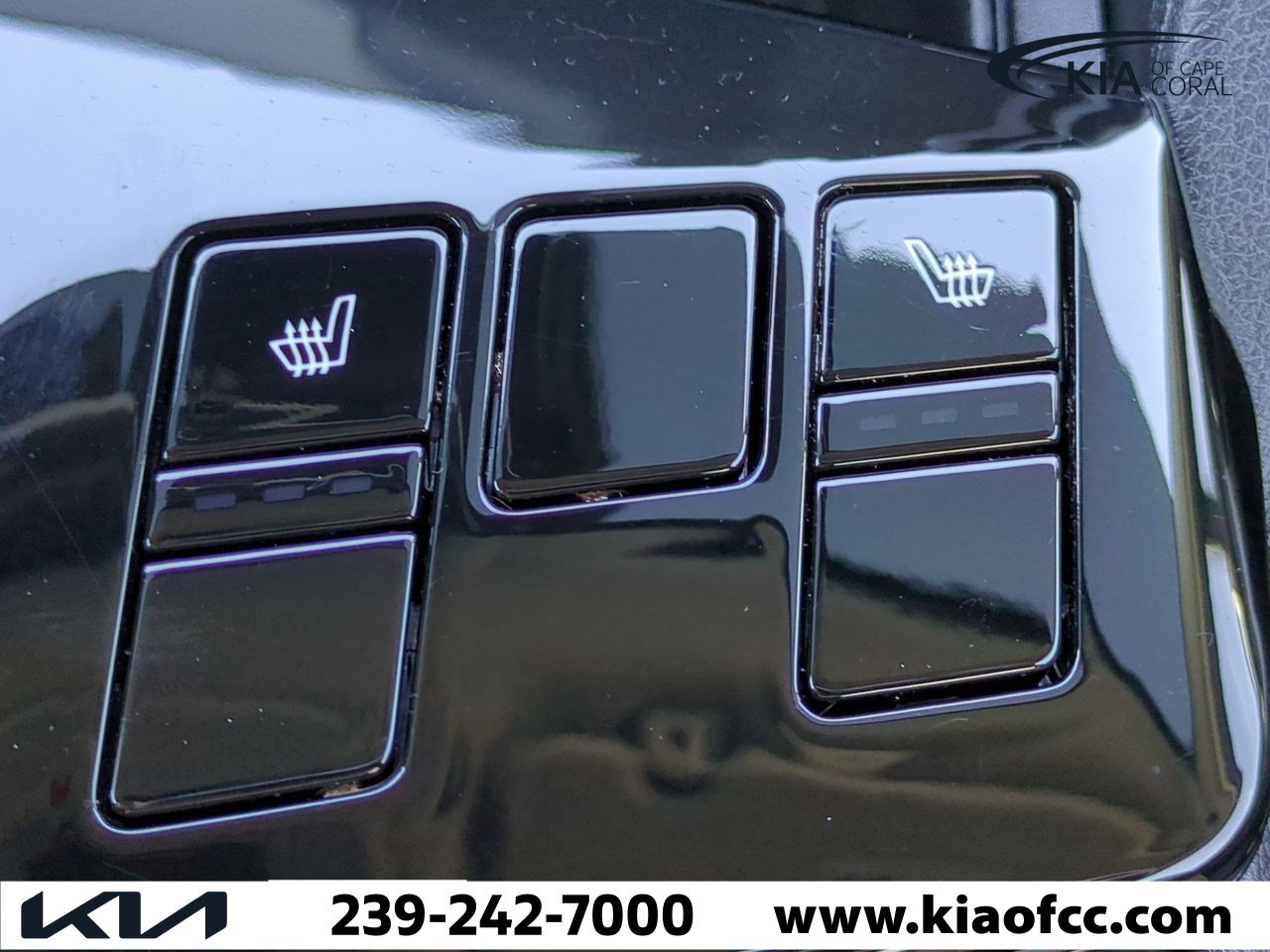 Certified 2024 Kia Sportage EX image 22