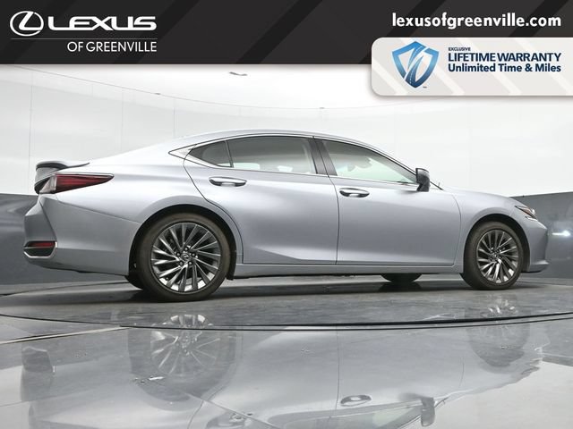 Used 2024 Lexus ES 300h w/ Accessory Package (Z1) FWD image 30