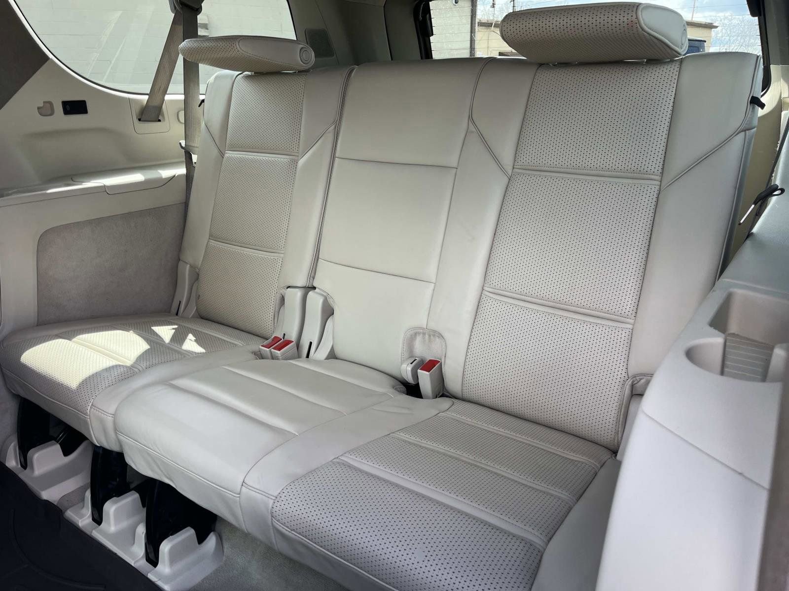 Used 2022 Cadillac Escalade ESV Sport Platinum image 20