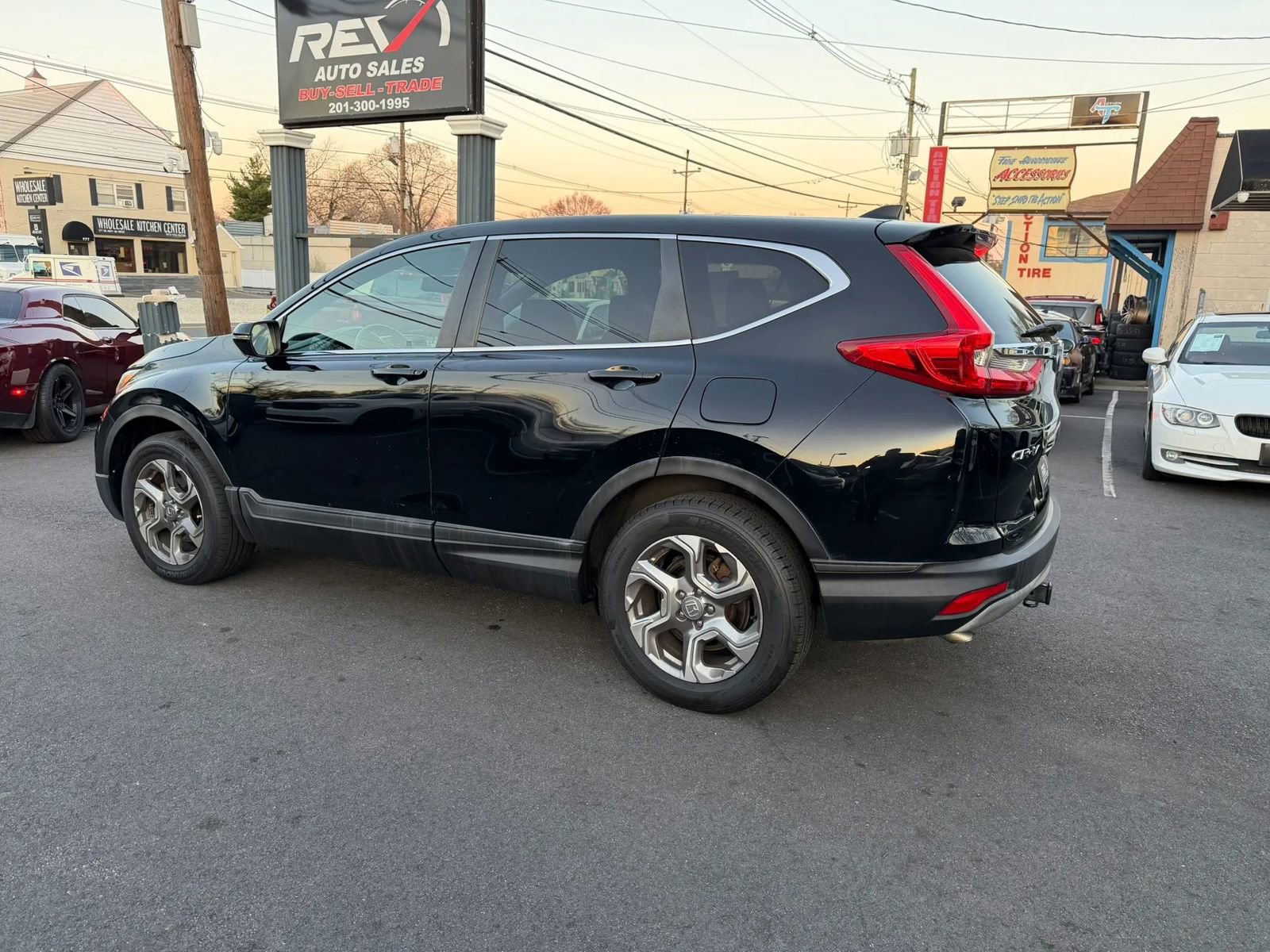 Used 2017 Honda CR-V EX-L image 4