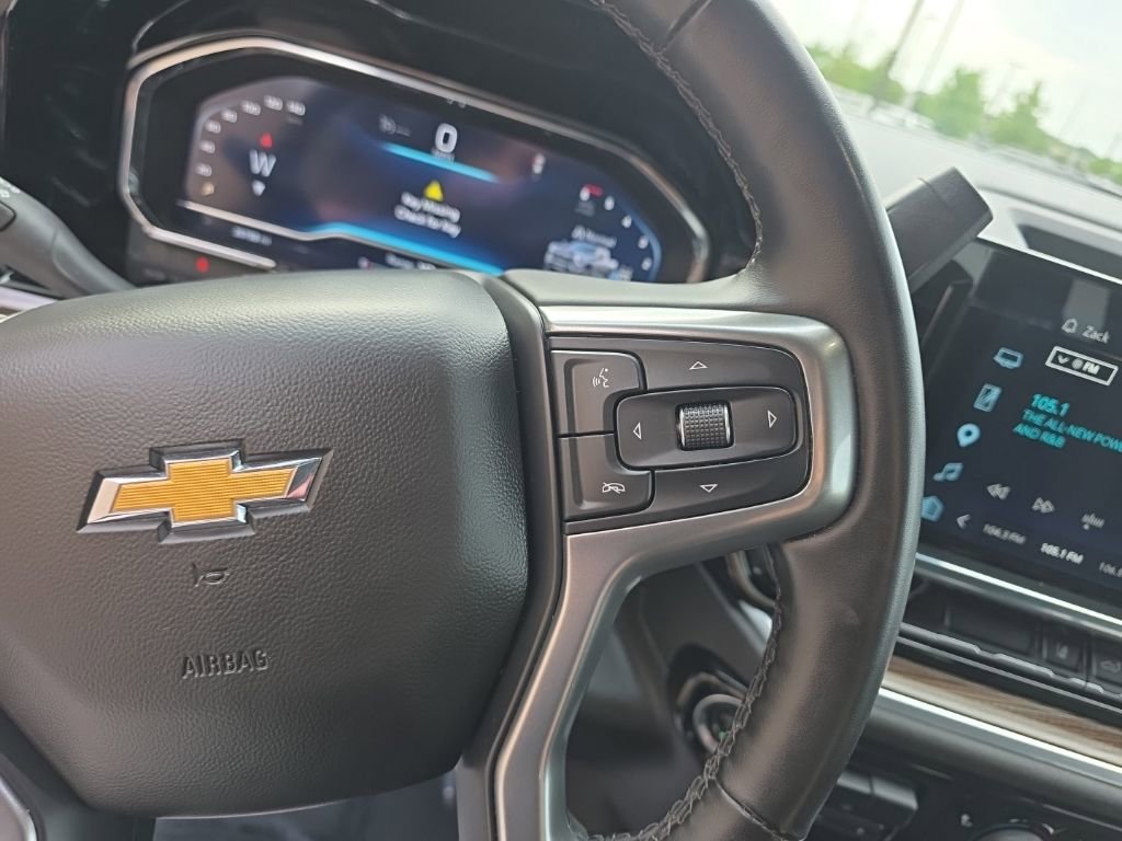 Used 2025 Chevrolet Silverado 2500 LT w/ Convenience Package AWD/4WD image 12