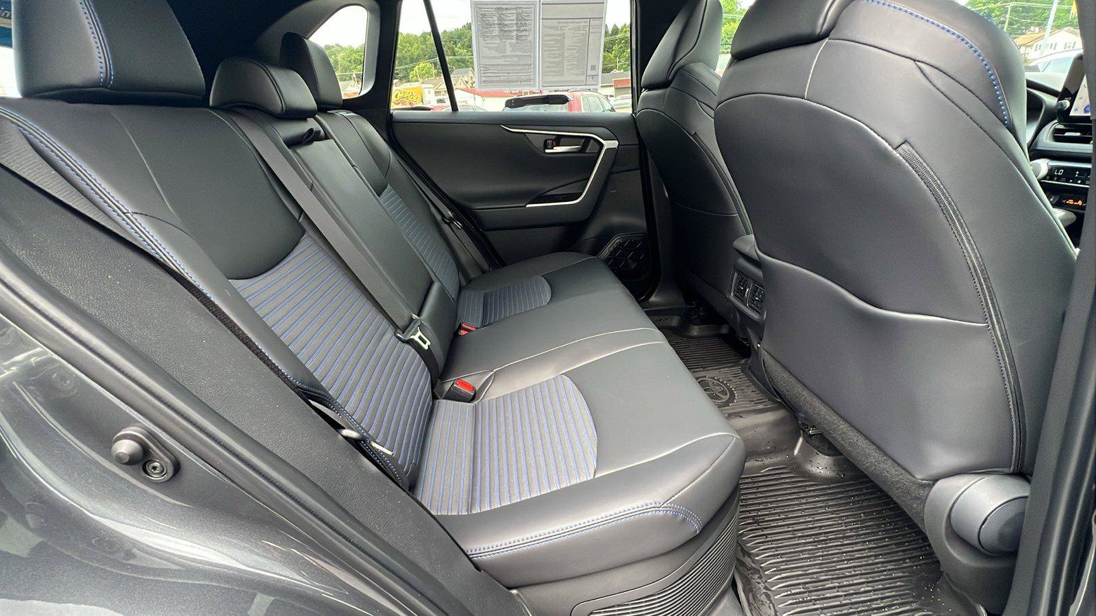 Used 2024 Toyota RAV4 XSE w/ Advanced Technology Package AWD/4WD image 15