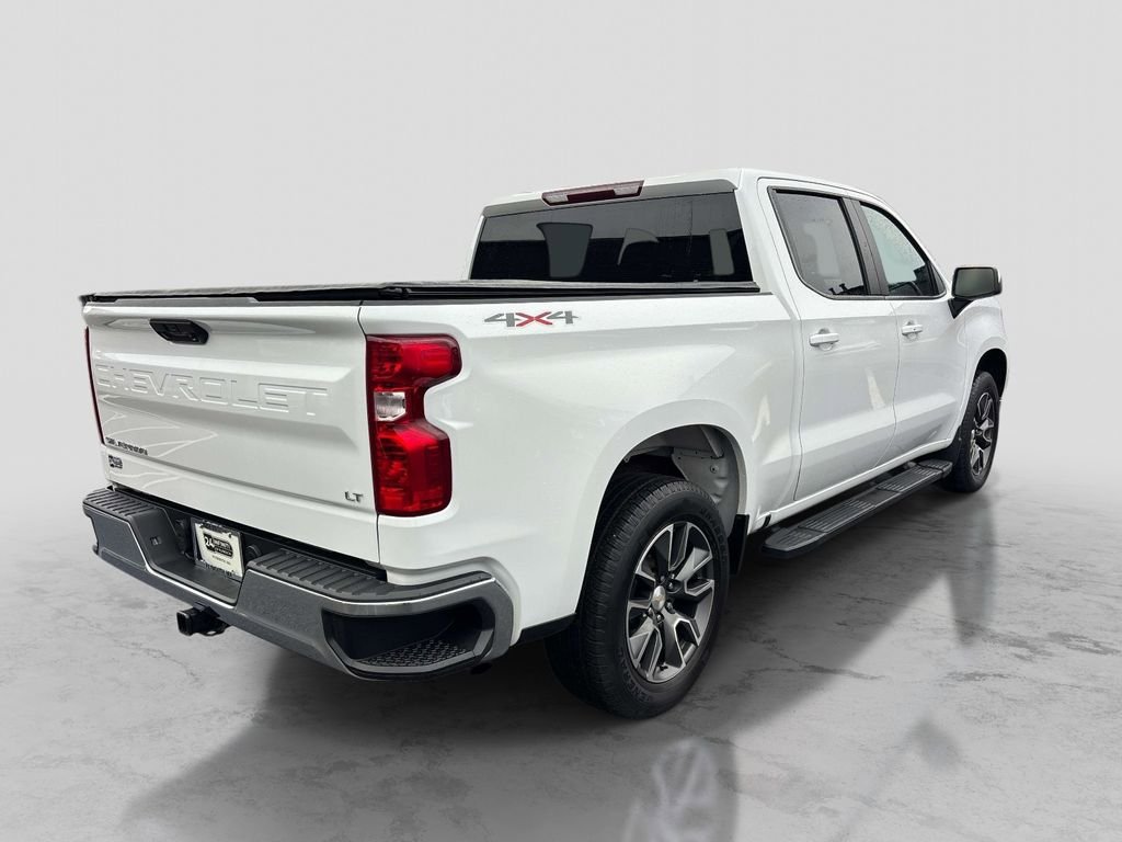 Used 2022 Chevrolet Silverado 1500 LT AWD/4WD image 4