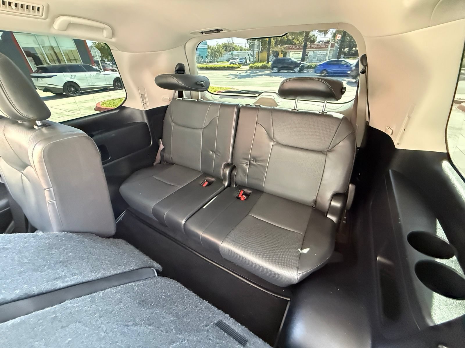 Used 2019 Lexus LX 570 4WD w/ Luxury Package image 45