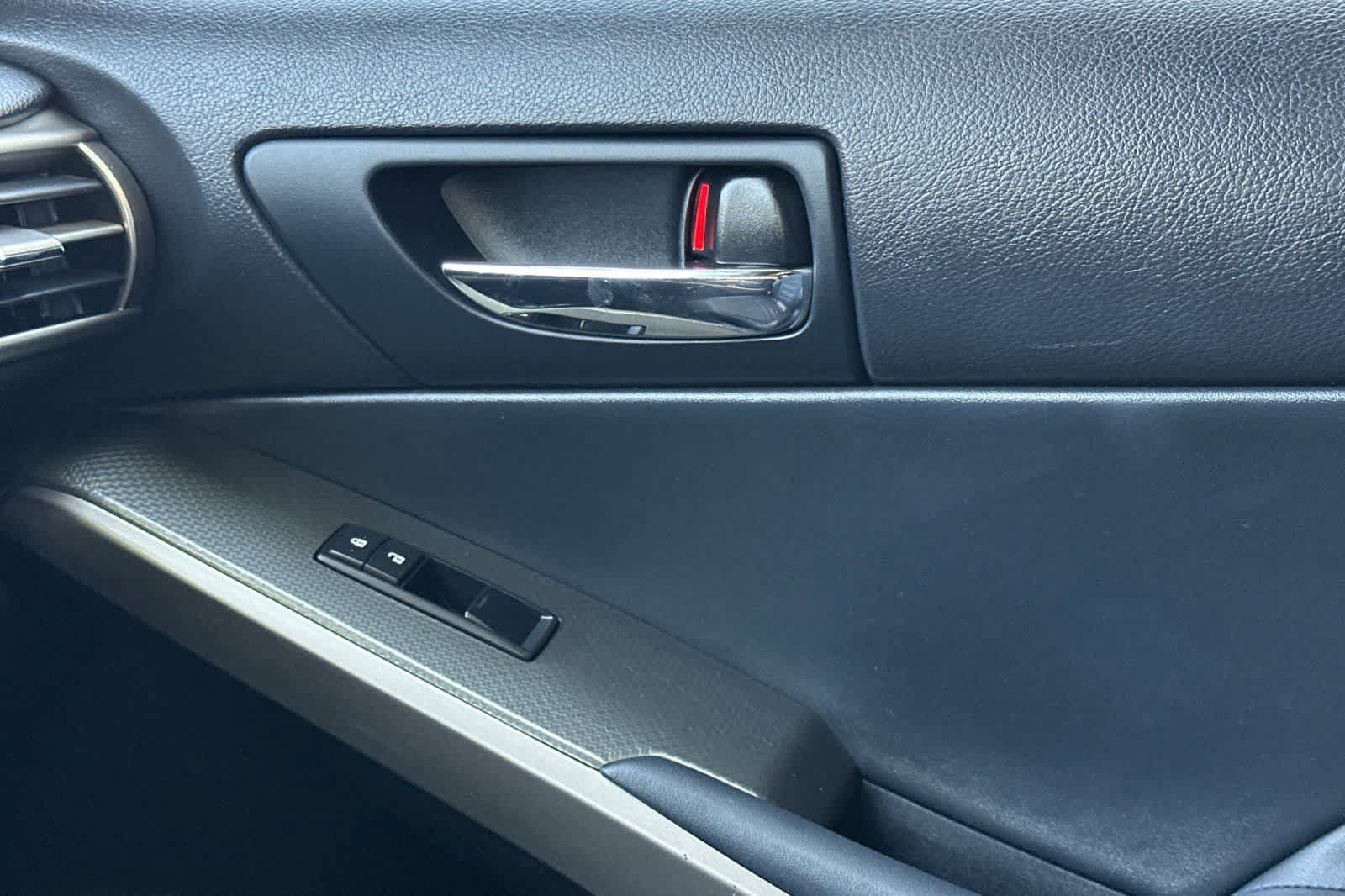 Used 2015 Lexus IS 350 w/ F-Sport Package RWD image 20