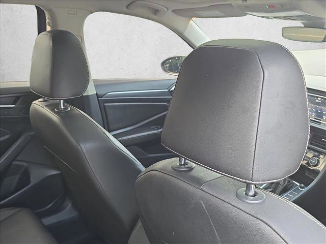 Used 2022 Volkswagen Jetta SE w/ Panoramic Sunroof Package FWD image 24