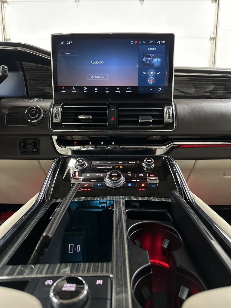 Used 2023 Lincoln Navigator Black Label image 23