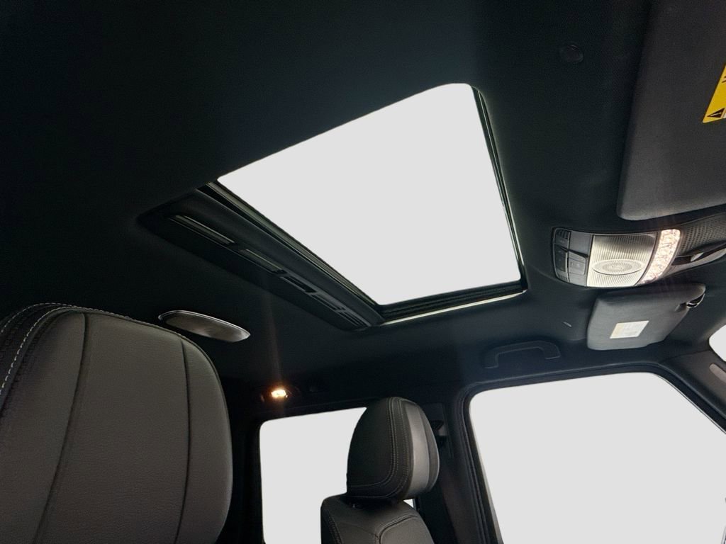 Used 2025 Mercedes-Benz G 550 image 17